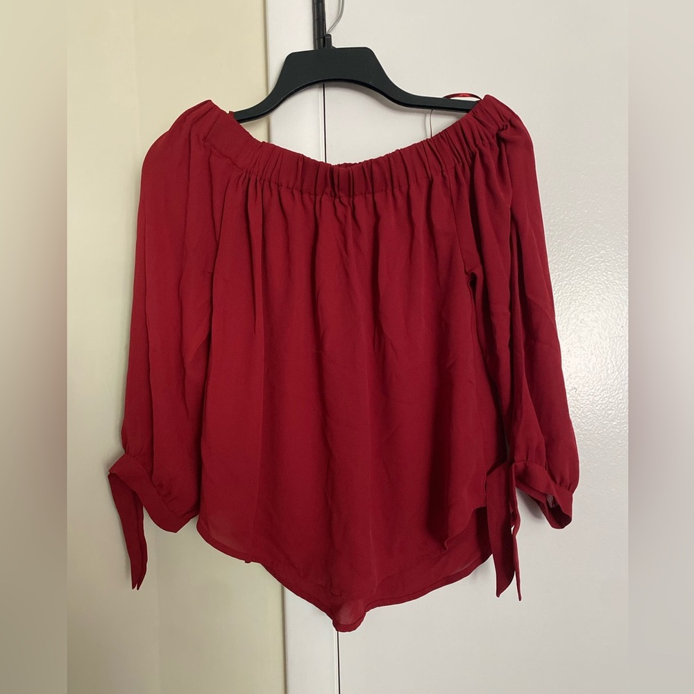 Off The Shoulder Express Blouse
